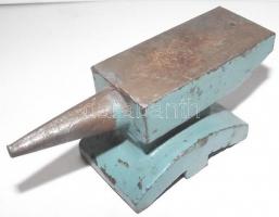 Régi szovjet mini üllő 4,5cm magas