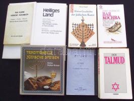 14 db modern, judaika témájú német könyv, szakácskönyvekkel / 14 German Judaica books incl. cook-books