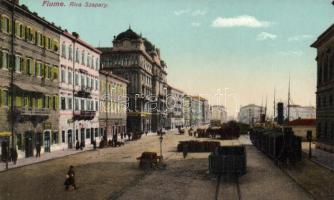 Fiume Szapáry quay