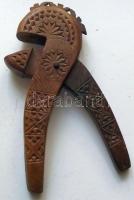 cca. 1970 Faragott fa tál+ fa diótörő, / hand made wooden plate and nutcracker 40x25cm, 20x8cm