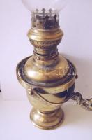 Réz petróleum lámpa  üveg búrával, fali tartóval 43 cm magas