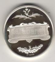 Dekoratív modern emlékérem "Isten kegyelméből..." ezüst 44gr, díszdbozban T:PP