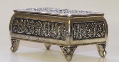 ~1910 Gazdagon díszített ón ékszeres doboz 10x7x5cm