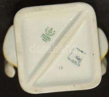 Kézzel festett sorszámozott jelzett Hollóházi porcelán figura hibátlan állapotban/
Handpainted numbe...