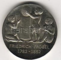 DDR 1982. "F.W.A. Fröbel" 5M T:1