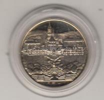 Modern emlékérem "Hilton" ezüst 12,5g, díszdobozban T:PP
