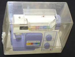 cca. 1980 Kis méretű hordozható Sibyll varrógép