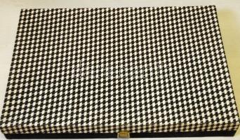 12 személyes ezüstözött evőeszköz készlet eredeti kemény dobozában , nem használt