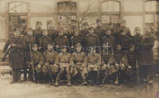 Military WWI infantry group photo