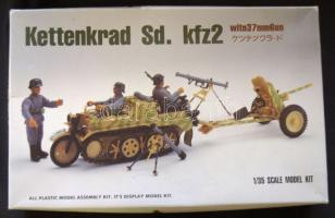 Tank modell bontatlan csomagolásban/ 
tank model