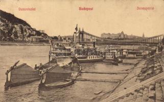 Budapest Duna részlet hajókkal