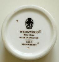 Edgwood porcelán ékszeres doboz eredeti csomagolásban/ Chineware juwellery- box