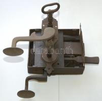 cca. 17. Századi címeres zárszerkezet kulccsal jó állapotban