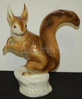 Jelzett Royal Doux porcelán mókus figura 24cm magas