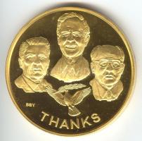 1989. "Vasfüggöny / Berlini fal" aranyozott piefort emlékérem. Szign.: BGY. (d=65mm) T:PP