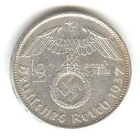 Német 3. Birodalom 1937A 2M Ag "Hindenburg" T:2-
German Third Reich 1937A 2 Marks Ag &quot...