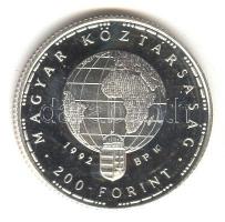 1992. 200Ft Ag "Veszélyeztetett állatvilág-gólya" T:PP