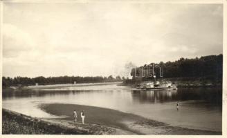 Tisza-parti részlet, gőzhajó