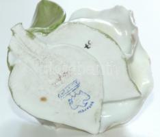 Kézzel festett jelzett porcelán rózsafej hátulján kis lepattanással /
hand painted chinaware rose 6c...