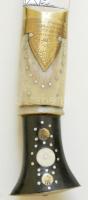 Nepáli csontnyelű dísztőr, díszített, de kissé hibás hüvellyel / 
Nepal ornamented dagger 40 cm