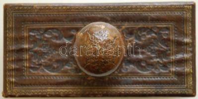 Dombornyomott bőr tapper jó állapotban 8x16cm