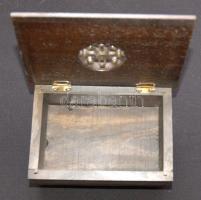 Díszes faragott fa ládika 11x15cm