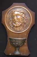 Krisztust ábrázoló fali réz szenteltvíz tartó fa lapon 18x28cm
