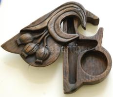 Falra akasztható faragott díszes kis dobozka 15x8cm