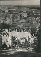 200 db modern külföldi városképes lap, közte sok fekete-fehér