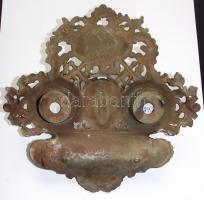 Díszes vas öntvény kalamáris sorszámmal és porcelán betéttel /
Numbered metal ink-pot 26x27cm