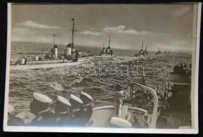 cca 1936 A Brit flotta felvonulása sajtófótó /  cca 1936 Parade of the British fleet. Press photo 21x16 cm