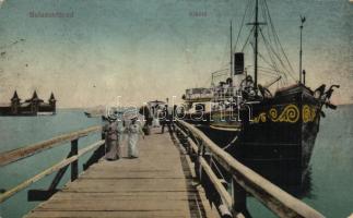Balatonfüred kikötő gőzhajóval