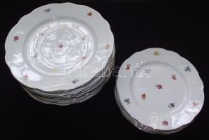 9 lapos tányérból és 6 süteményesből álló pajzspecsétes apró virágokkal díszített Zsolnay étkészlet/ 15 pcs. Zsolnay chinaware set