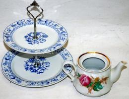 Ismeretlen jelzéssel virágmintás aranyozott teáskanna kék virágmintás német porcelán süteménykínálóval/  chinaware  teapott and cake-dish 16 cm and 27cm