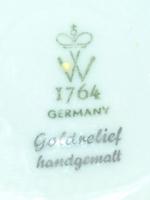 Kézzel festett és aranyozott jelzett porcelán váza 17cm magas