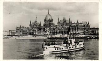 Budapest V. Parlament, gőzhajó (EK)