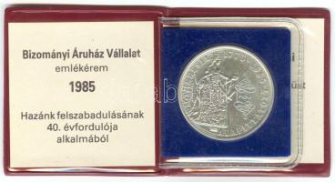 1985. "Bizományi Áruház Vállalat - Hazánk felszabadulásának 40. évfordulója alkalmából" Ag(925) emlékérem (36g/42mm), eredeti BÁV műanyag tokban,tanúsítvánnyal T:1