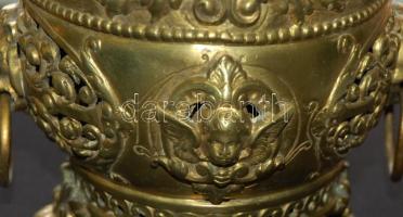 cca. 1900  2 db felfüggeszthető barokk stílusú réz kaspó réz betétekkel /
2 copper plant holders 15,...