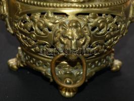 cca. 1900  2 db felfüggeszthető barokk stílusú réz kaspó réz betétekkel /
2 copper plant holders 15,...