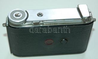 cca. 1900.  Német gyártmányú fényképezőgép bőr tokkal/ 
camera made in Germany, with leather case  1...