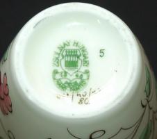 Pillangó mintás Zsolnay váza aranyozással/
Zsolnay vase 18 cm d:5cm