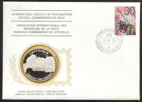 Hollandia 1975. "Amsterdam 700 éves" a Postamesterek gondozásában kiadott Ag(925) emlékérem 20g érmés, bélyeges borítékon, holland bélyeggel, elsőnapi bélyegzővel, holland nyelvű ismertetővel T:PP Netherlands 1975. "700th Anniversary of Amsterdam" Ag(925) medallion (20g) / International Society of Postmasters - Medallic First Day Cover with Dutch information C:PP