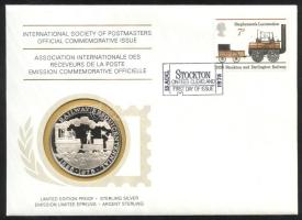 Nagy Britannia 1975. "Stephenson-féle gőzmozdony" a Postamesterek gondozásában kiadott Ag(925) emlékérem 20g érmés, bélyeges borítékon, angol bélyeggel, elsőnapi bélyegzővel, holland nyelvű ismertetővel T:PP  Great Britain 1975. "Stephenson´s Steam Passenger Train" Ag(925) medallion (20g) / International Society of Postmasters - Medallic First Day Cover with Dutch information C:PP