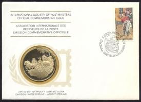 Dánia 1976. "Nemzetközi bélyegkiállítás-HAFNIA" a Postamesterek gondozásában kiadott Ag(925) emlékérem 20g érmés, bélyeges borítékon, dán bélyeggel, elsőnapi bélyegzővel, holland nyelvű ismertetővel T:PP  Denmark 1976. "International Stamp Show-HAFNIA" Ag(925) medallion (20g) / International Society of Postmasters - Medallic First Day Cover with Dutch information C:PP