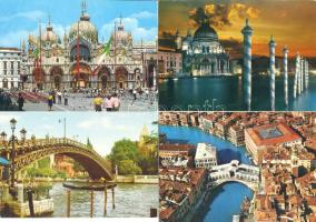 50 db színes, modern, Velencét ábrázoló városképes lap, több megíratlan