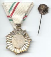 DN. "Vöröskeresztes Munkáért" ezüst fokozata miniatűrrel T:2