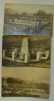 1916 Oroszországi hadifogolytábor 3 db fotólap: katonák teniszversenye, hibás magyar feliratú hősi emlékmű /  1916 3 Photos of POW camp in Russia