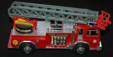 Játék tűzoltóautó / fire engine 33x12x18cm