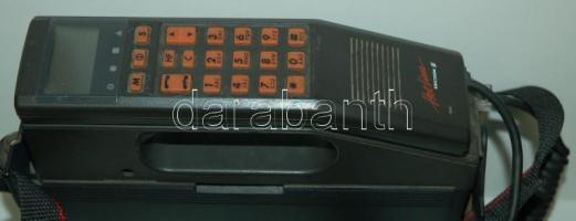 cca 1985 Ericcson Hotline rádiótelefon antenna nélkül, működőképes állapotban! / vintage mobile phone. Works!