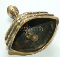 Angol gyártmányú századfordulós női alakos réz csengő /
copper bell made in England 7cm